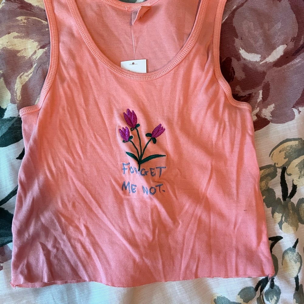 Urban outfitters; never worn- pink forget me not flower cropped tank